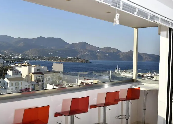Ikaros Art Hotel
